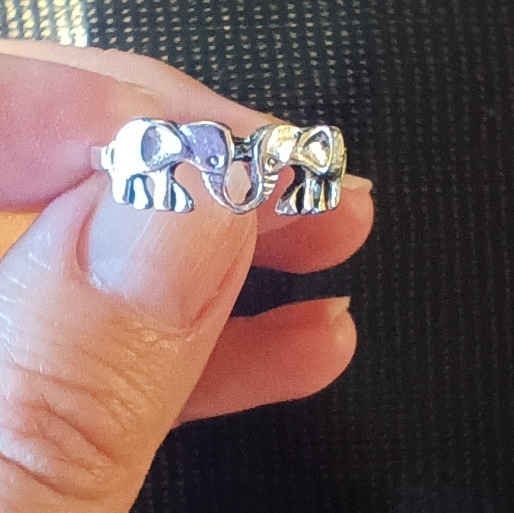 Bohemian Elephant Victorian Fantasy Gothic Silver Ring NWOT